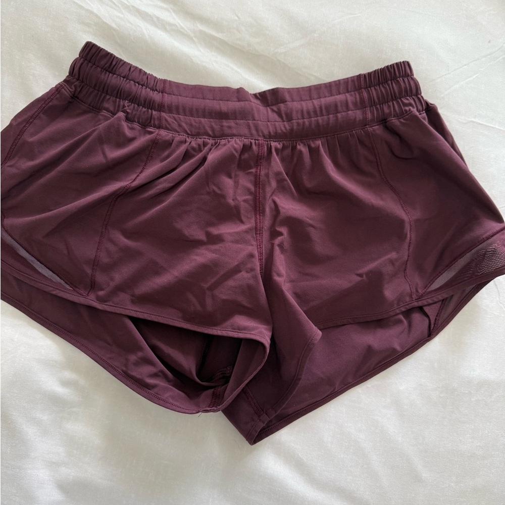 Lululemon Maroon Hotty Hot Short 2.5”